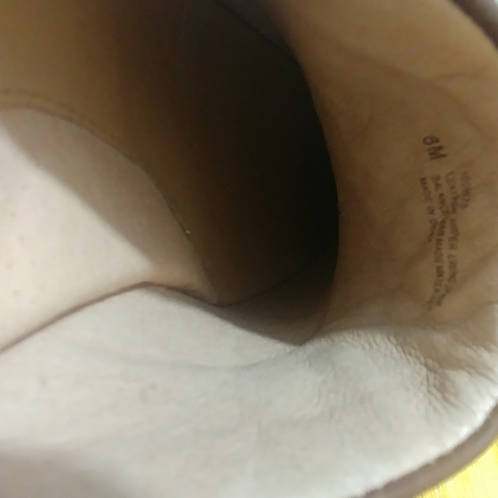 Sofft Leather Stuuded Mule Clog Slip On Heel Shoe - image 6